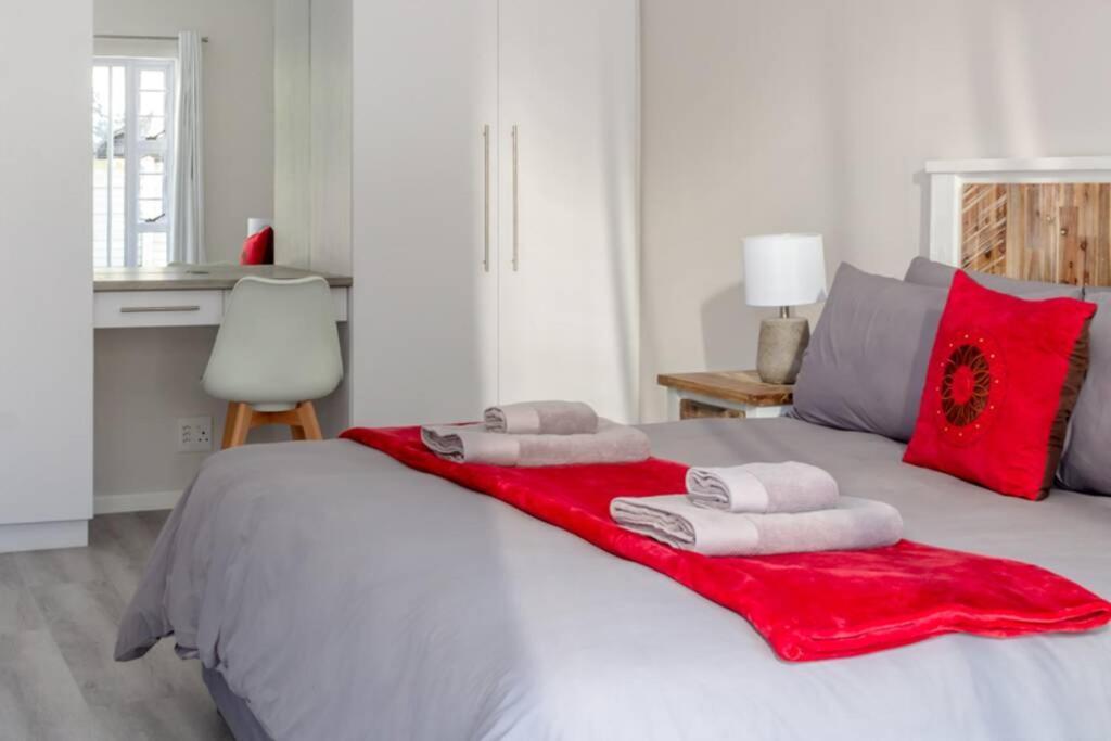 10 on Aquavista Addo River View Villa Colchester Esterno foto